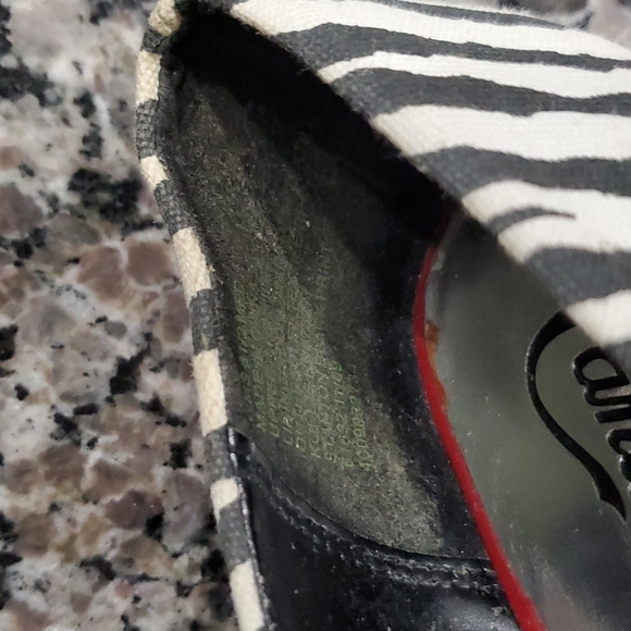 Candie's Heels,  Zebra print with a red heel, size 8.5  👠 - Picture 8 of 10